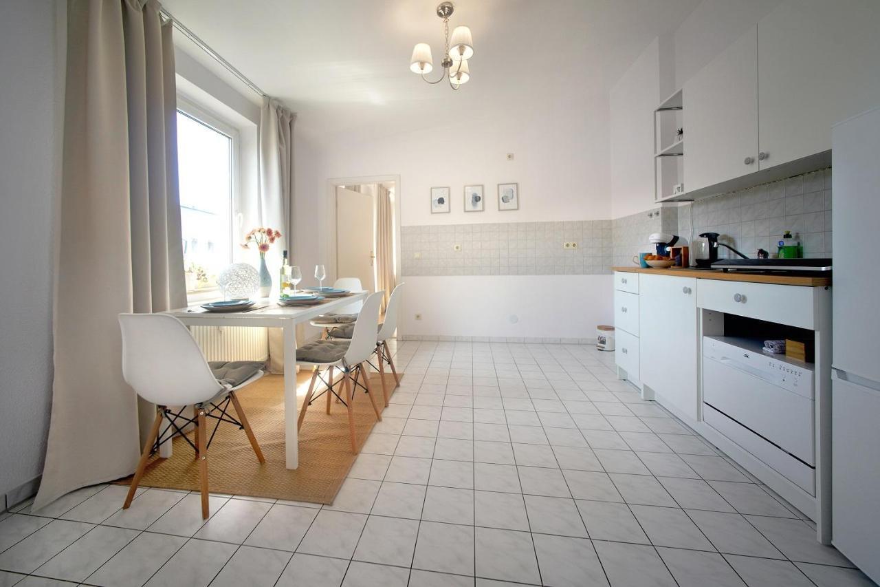 Ferienwohnung MAC FLATS Magdeburg- TOP Lage, modern, Nähe HBF, NETFLIX, WIFI Exterior foto